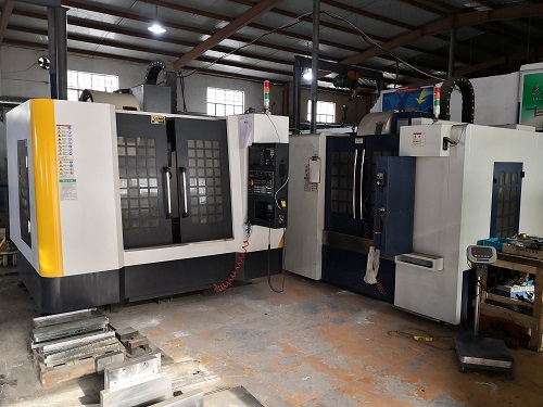 不銹鋼井蓋生產(chǎn)儀器展示